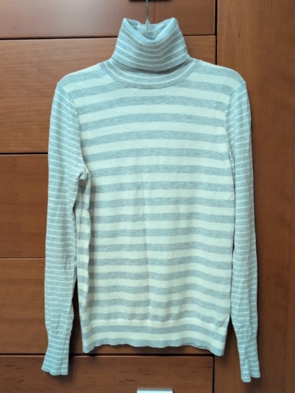 Banana Republic Light Gray and Cream Striped Turtleneck Sweater